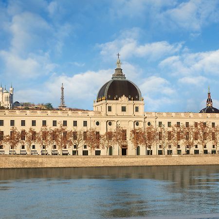 Intercontinental Lyon - Hotel Dieu By Ihg Extérieur photo The headquarters of the Spanish National Library in Madrid.